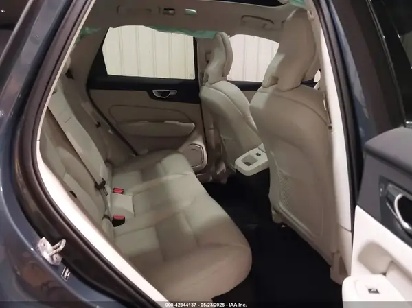 LYV102RK3KB380784 2019 VOLVO XC60 - Image 8