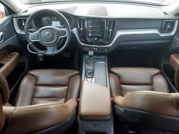 LYV102RK4KB204813 2019 VOLVO XC60 - Image 8