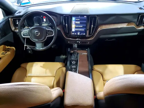 LYV102RK4KB215634 2019 VOLVO XC60 - Image 8