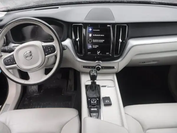 LYV102RK5JB083305 2018 VOLVO XC60 - Image 8