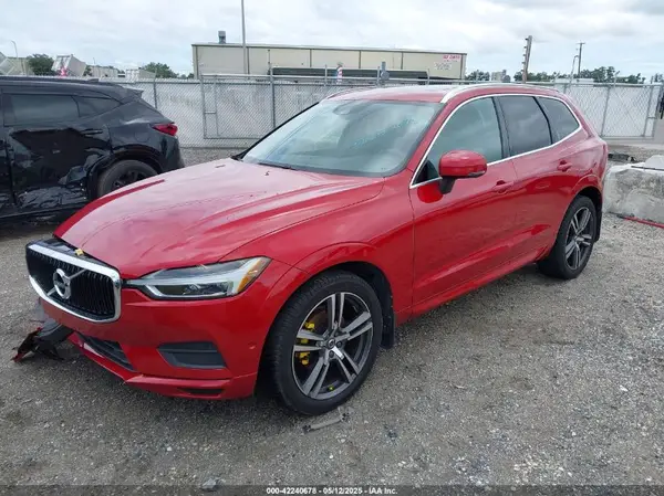 LYV102RK5JB105349 2018 VOLVO XC60 - Image 2
