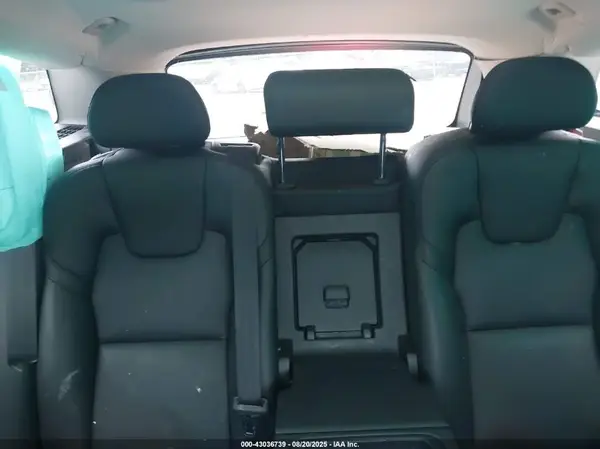 LYV102RK5JB106114 2018 VOLVO XC60 - Image 8