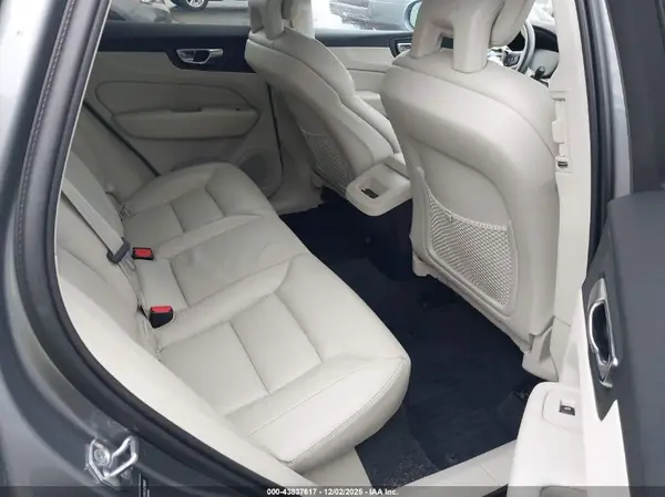 LYV102RK5JB110406 2018 VOLVO XC60 - Image 8