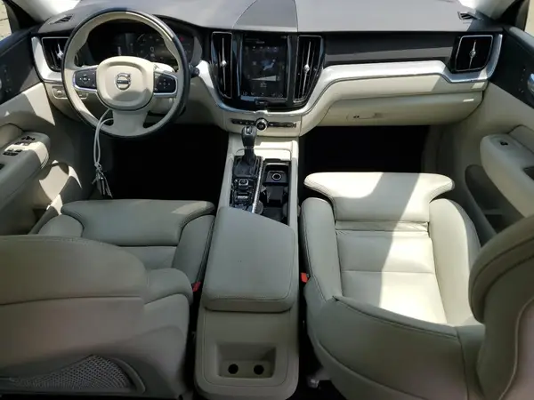 LYV102RK5KB289516 2019 VOLVO XC60 - Image 8