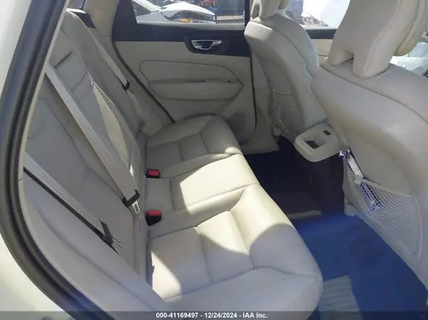 LYV102RK5KB373609 2019 VOLVO XC60 - Image 8
