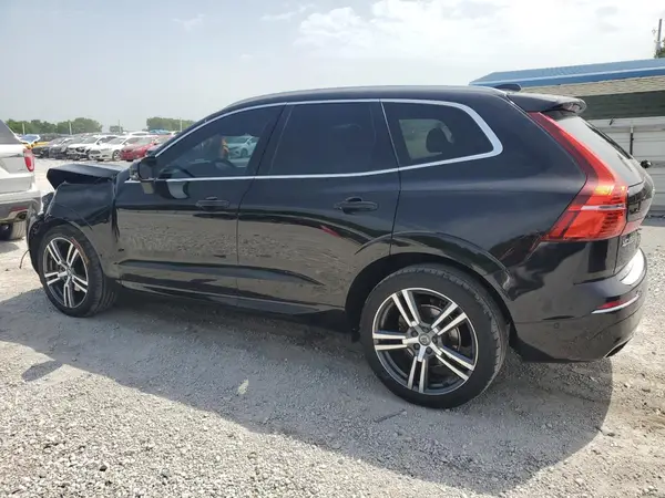 LYV102RK6JB083622 2018 VOLVO XC60 - Image 2