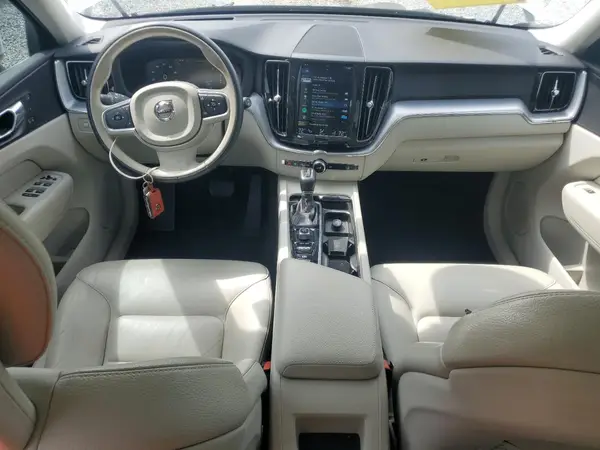 LYV102RK6JB117378 2018 VOLVO XC60 - Image 8
