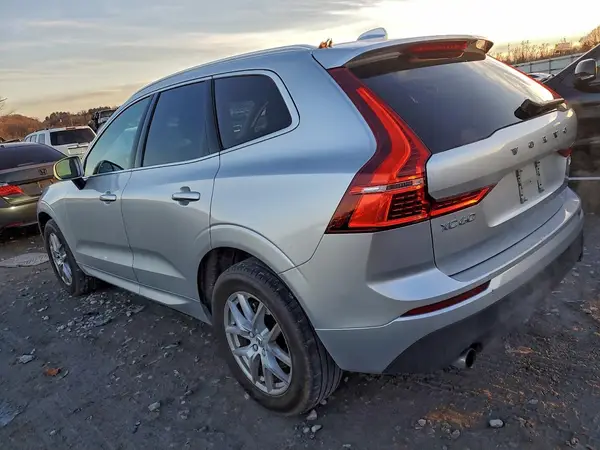 LYV102RK6KB192034 2019 VOLVO XC60 - Image 2
