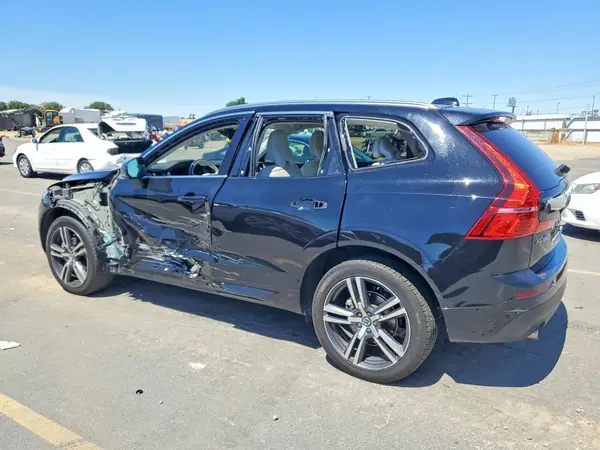 LYV102RK6KB202187 2019 VOLVO XC60 - Image 2