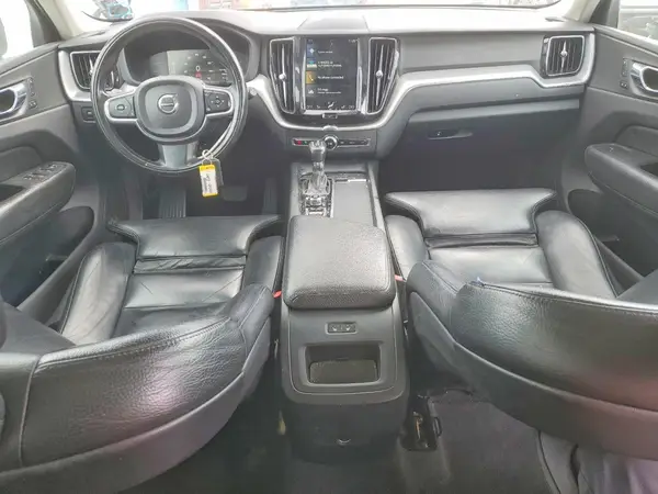LYV102RK6KB232600 2019 VOLVO XC60 - Image 8