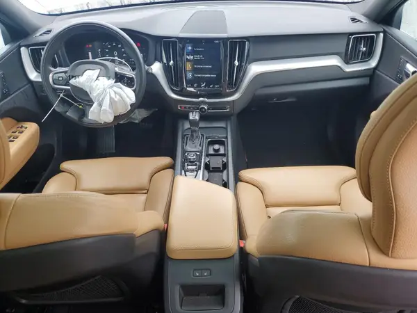 LYV102RK6KB284499 2019 VOLVO XC60 - Image 8