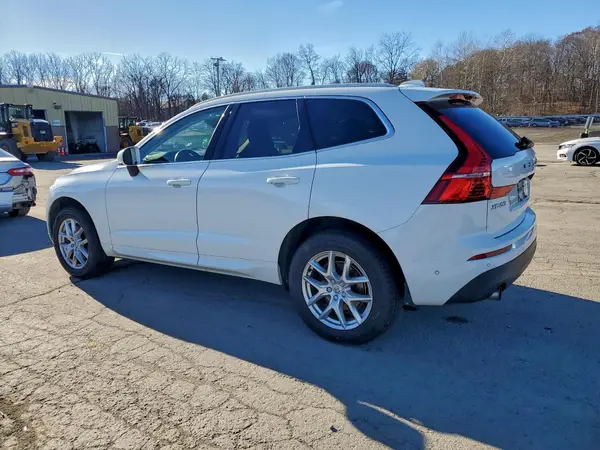 LYV102RK6KB364546 2019 VOLVO XC60 - Image 2