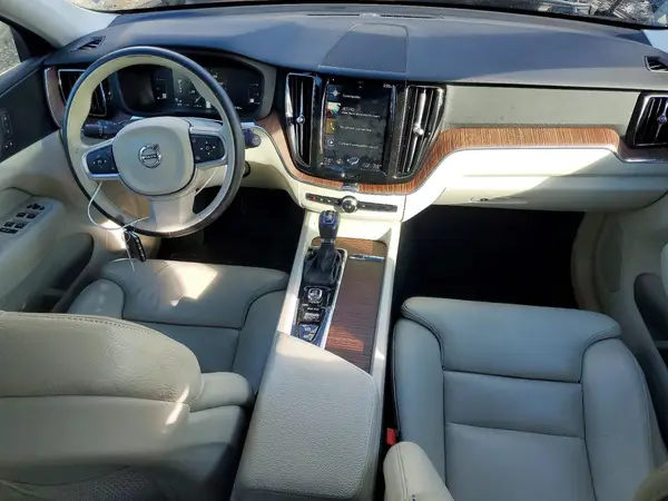 LYV102RK7KB184587 2019 VOLVO XC60 - Image 8