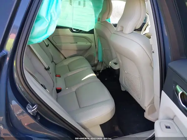 LYV102RK7KB247493 2019 VOLVO XC60 - Image 8