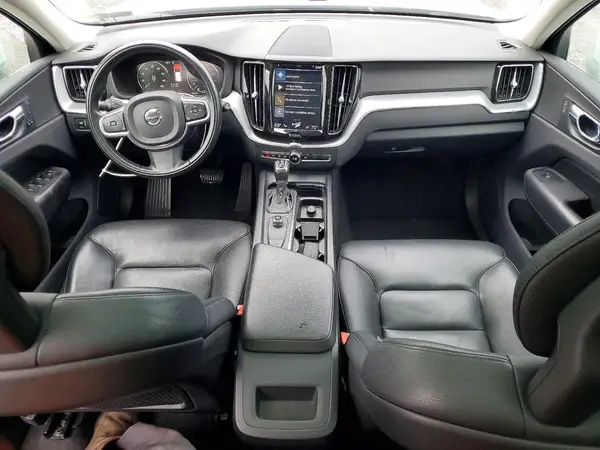 LYV102RK8JB082794 2018 VOLVO XC60 - Image 8