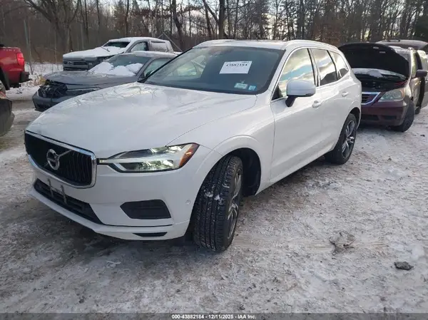 LYV102RK8KB242660 2019 VOLVO XC60 - Image 2