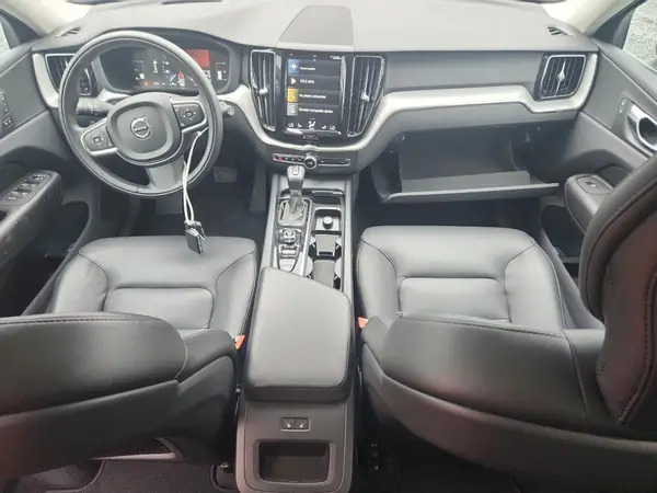 LYV102RK8KB283385 2019 VOLVO XC60 - Image 8