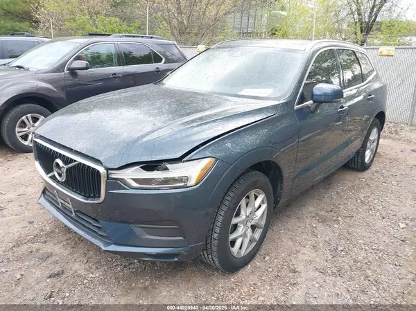 LYV102RK8KB367013 2019 VOLVO XC60 - Image 2
