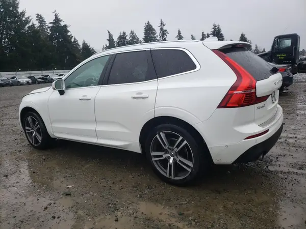 LYV102RK9JB082772 2018 VOLVO XC60 - Image 2