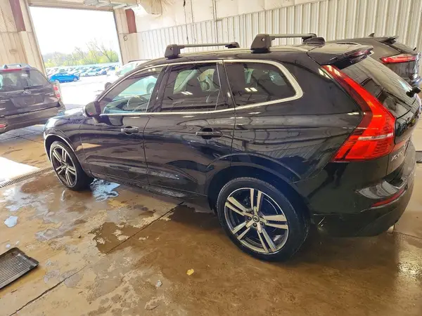 LYV102RK9JB083419 2018 VOLVO XC60 - Image 2