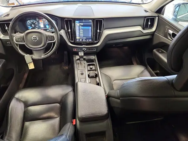 LYV102RK9JB083419 2018 VOLVO XC60 - Image 8