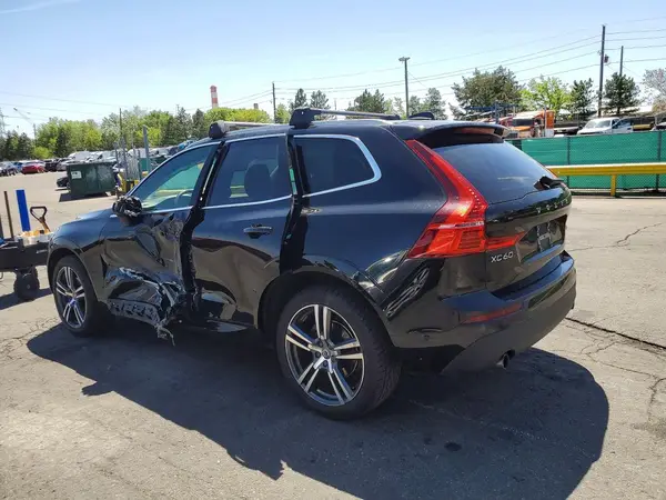 LYV102RK9JB106214 2018 VOLVO XC60 - Image 2