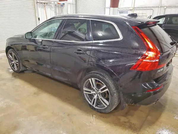 LYV102RKXJB097099 2018 VOLVO XC60 - Image 2