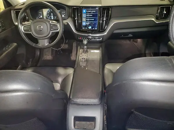 LYV102RKXJB097099 2018 VOLVO XC60 - Image 8
