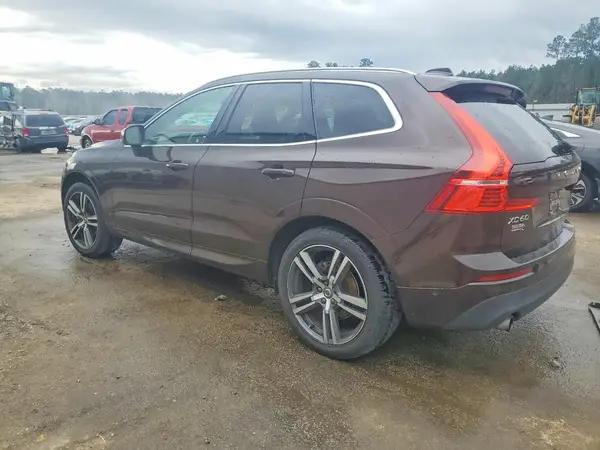 LYV102RKXJB116735 2018 VOLVO XC60 - Image 2