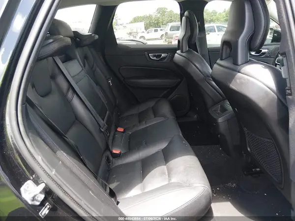 LYV102RKXKB177259 2019 VOLVO XC60 - Image 8