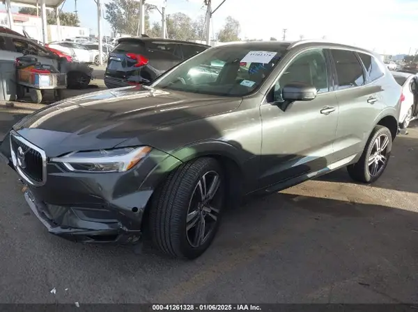 LYV102RKXKB196748 2019 VOLVO XC60 - Image 2