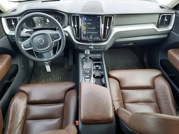 LYV102RKXKB213984 2019 VOLVO XC60 - Image 8