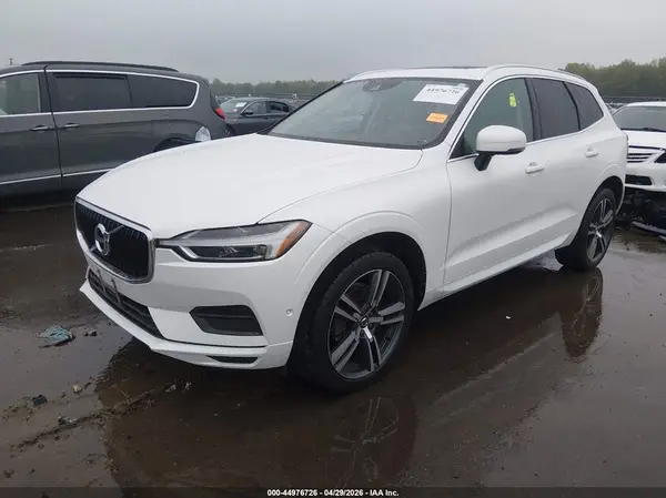 LYV102RKXKB218439 2019 VOLVO XC60 - Image 2