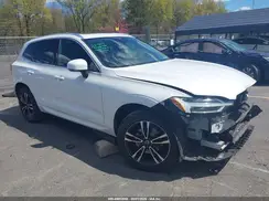 LYV102RKXKB233040 2019 VOLVO XC60