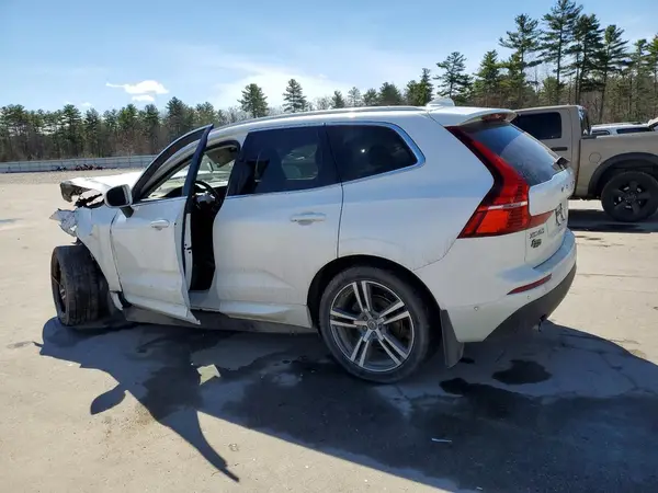 LYV102RKXKB235578 2019 VOLVO XC60 - Image 2