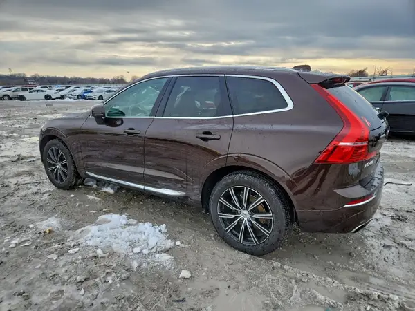 LYV102RL1JB116826 2018 VOLVO XC60 - Image 2