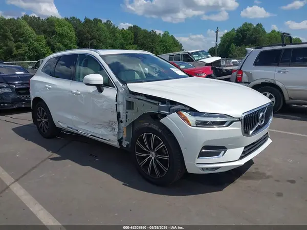 LYV102RL1KB283348 2019 VOLVO XC60 - Image 1