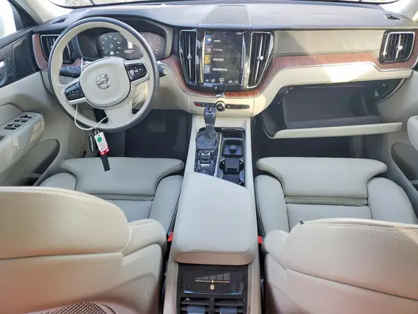 LYV102RL1KB373082 2019 VOLVO XC60 - Image 8