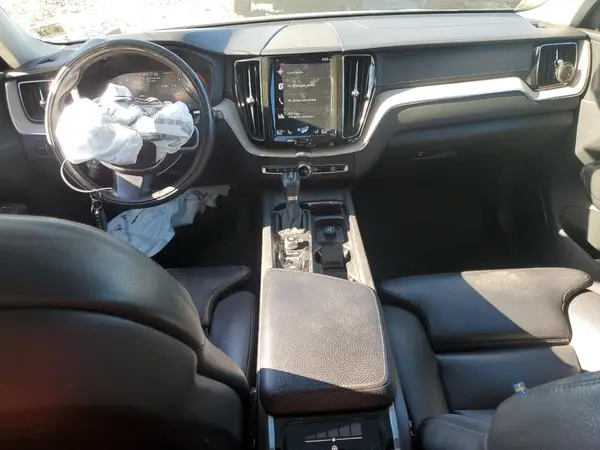 LYV102RL2JB101364 2018 VOLVO XC60 - Image 8