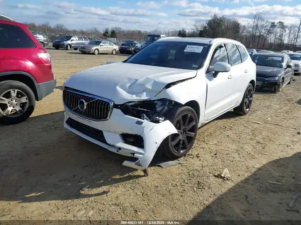 LYV102RL2KB238760 2019 VOLVO XC60 - Image 2