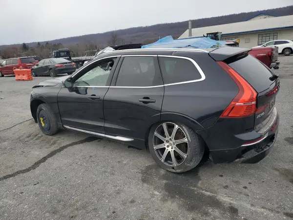 LYV102RL2KB326188 2019 VOLVO XC60 - Image 2