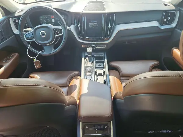 LYV102RL3KB234880 2019 VOLVO XC60 - Image 8