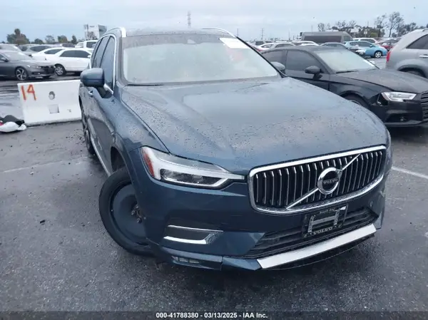LYV102RL3KB250397 2019 VOLVO XC60 - Image 1