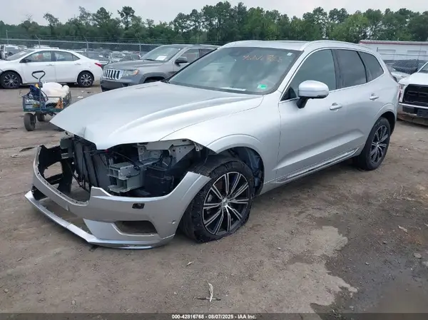 LYV102RL4KB229090 2019 VOLVO XC60 - Image 2