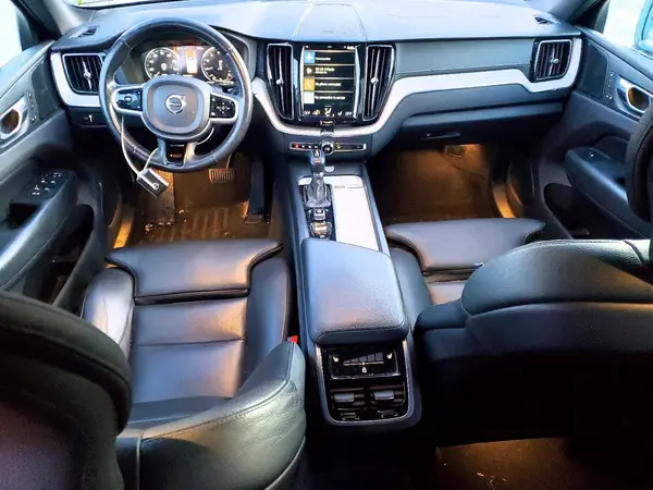 LYV102RL4KB247184 2019 VOLVO XC60 - Image 8