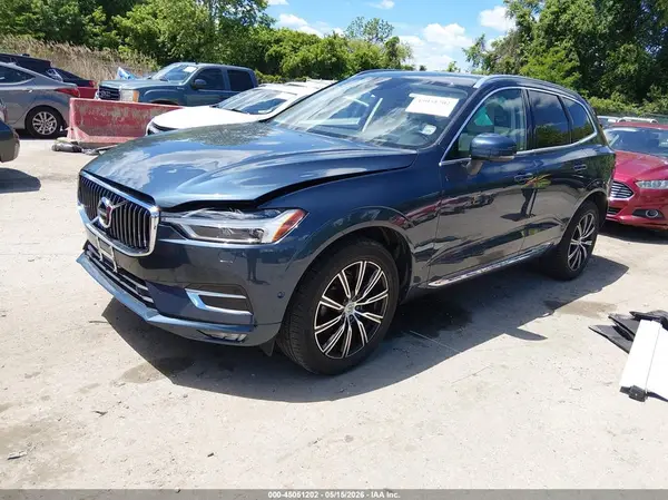 LYV102RL4KB321736 2019 VOLVO XC60 - Image 2