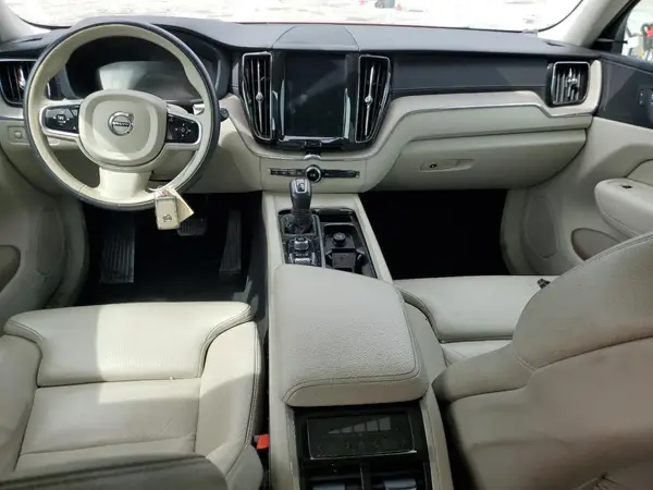 LYV102RL5JB105103 2018 VOLVO XC60 - Image 8