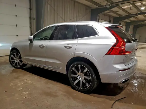 LYV102RL5KB325620 2019 VOLVO XC60 - Image 2
