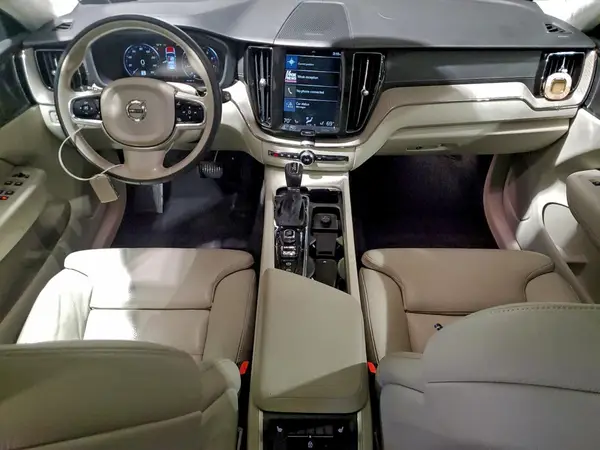 LYV102RL5KB325620 2019 VOLVO XC60 - Image 8