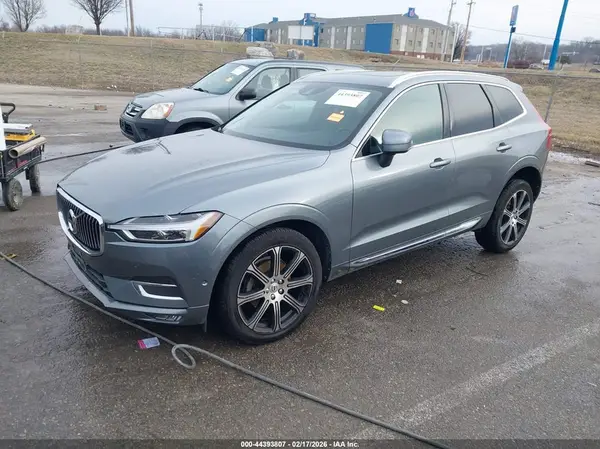LYV102RL6KB200139 2019 VOLVO XC60 - Image 2